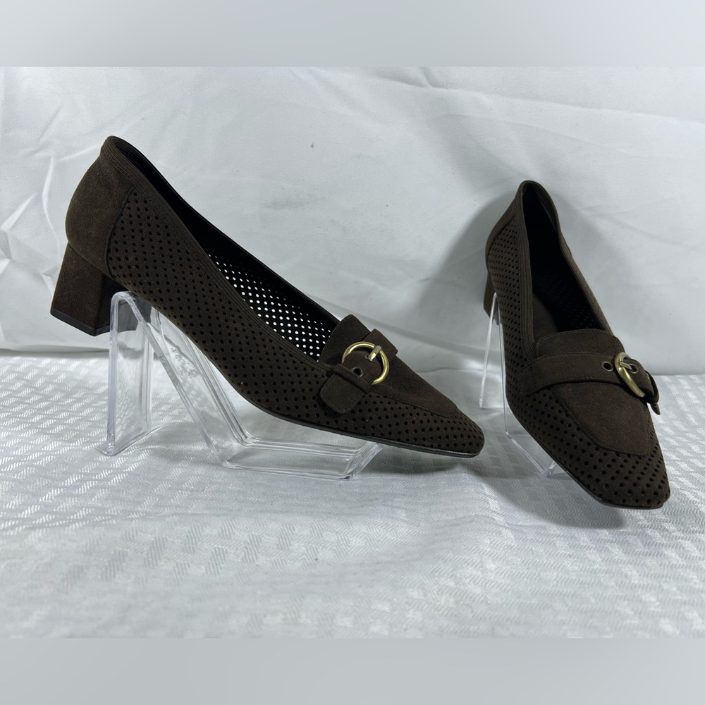 7010: Stuart Weitzman Brown Perforated Suede Buckle Pumps Size 7W